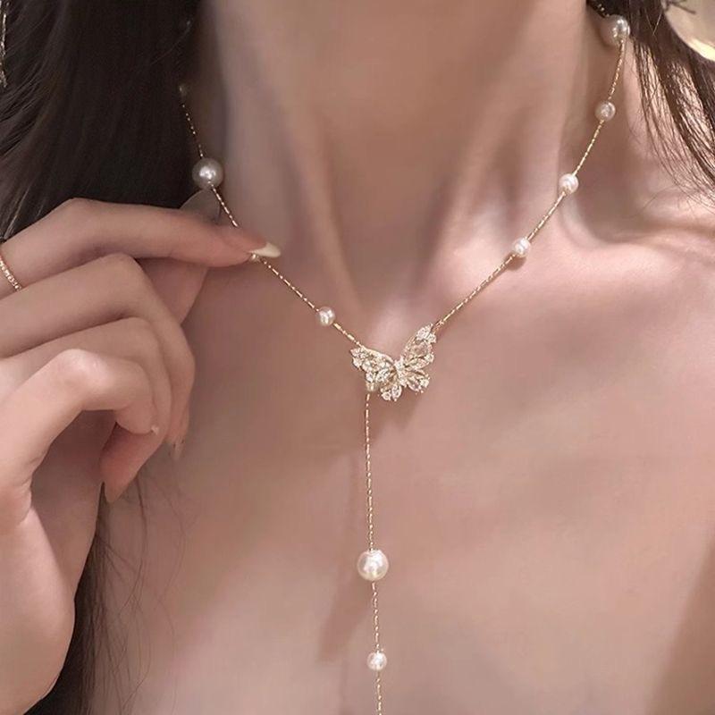 Vintage Butterfly Pendant Choker Necklace